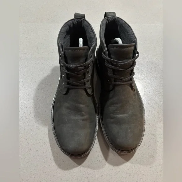 ECCO Men's Turn II Waterproof Lace Chukka Boots Size 11 Black Leather Casual - Picture 3 of 8